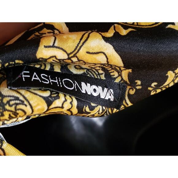 Fashion Nova Jumpsuit Womens XL Black Printed Twisted Elastic Waist Button Front - Picture 4 of 12